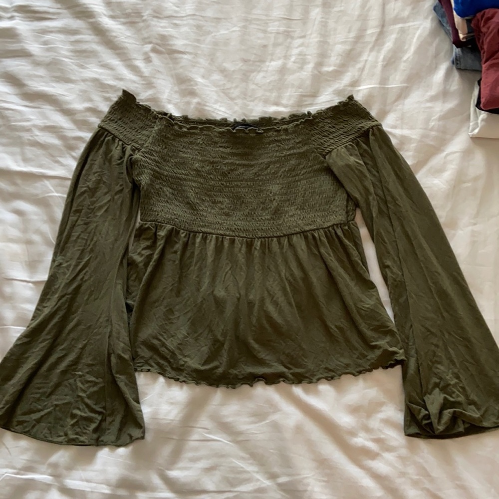 AE Off the shoulder top